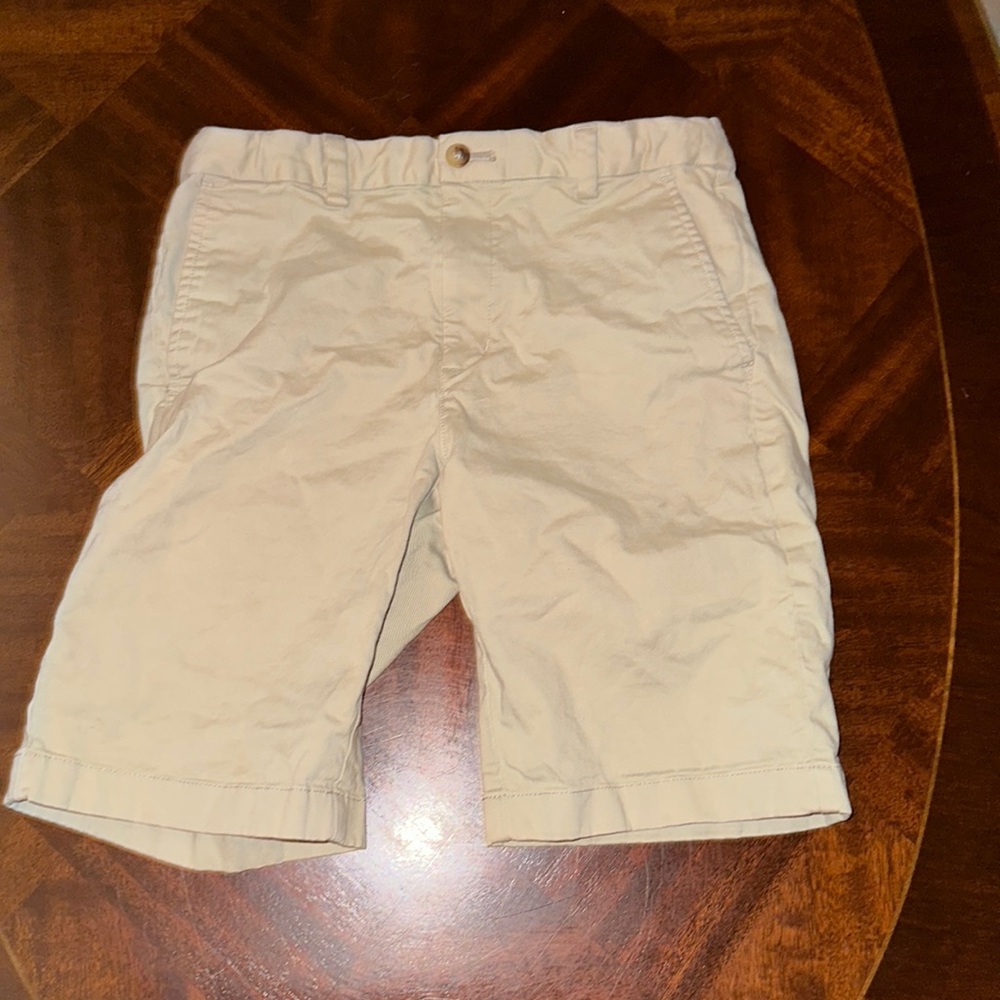 Stretchy waistband vineyard vines shorts khaki